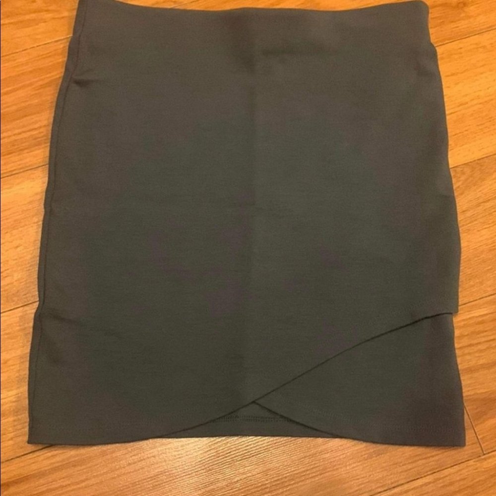 aritzia taluha skirt
